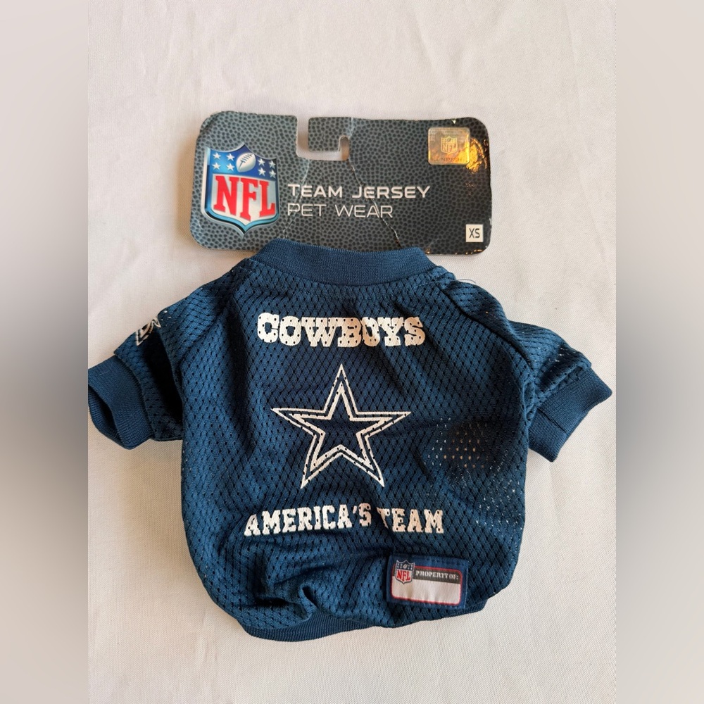 NWT NFL Dallas Cowboys Team Pet Wear Dog Jersey Size XS